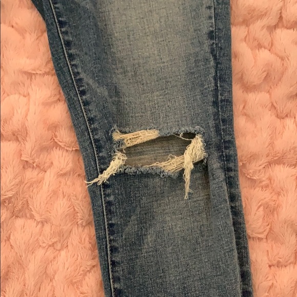 High waisted distressed denim - Picture 3 of 7